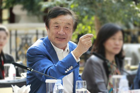 华为创始人、CEO任正非接受澎湃新闻等媒体采访