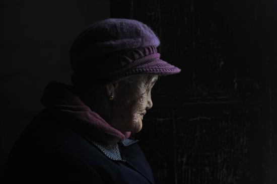 91岁的“慰安妇”幸存者刘慈珍在自己家中。 新京报记者 吴江 摄