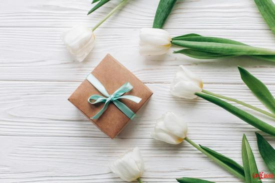 ↑安娜并没有将节日商业化这看作是一种荣誉，而是对她所珍视的传统的一种侮辱。图据iStock