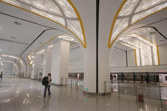 新机场北航站楼站。新京报记者 王贵彬 摄