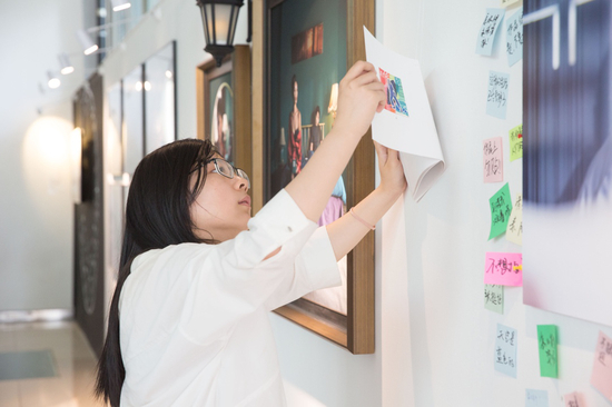 观众参与展览交互