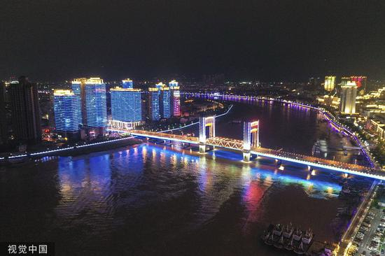 ▲龙港夜景。图/视觉中国