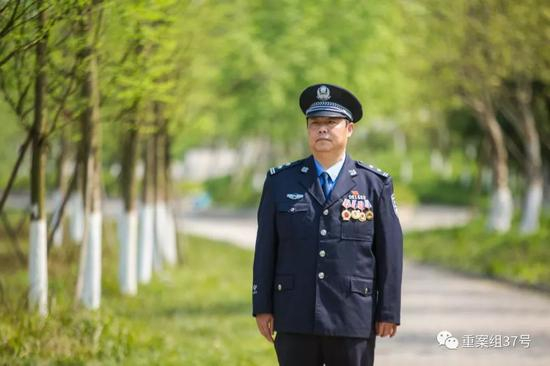 ▲民警黄荣成。受访者供图