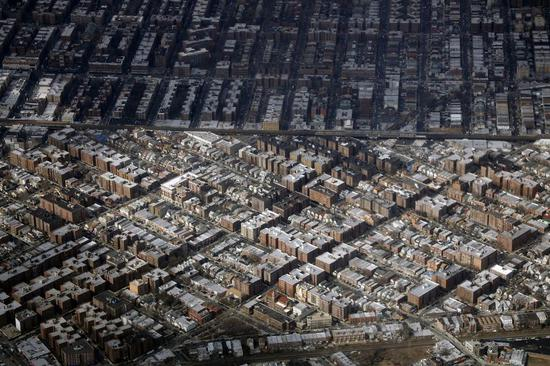 纽约皇后区的住宅群。新华社记者李木子 摄