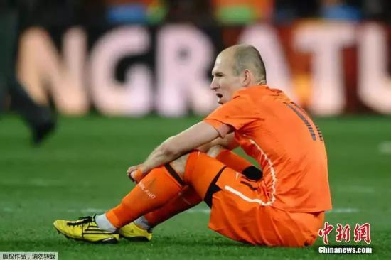 资料图：世界杯中的罗本。