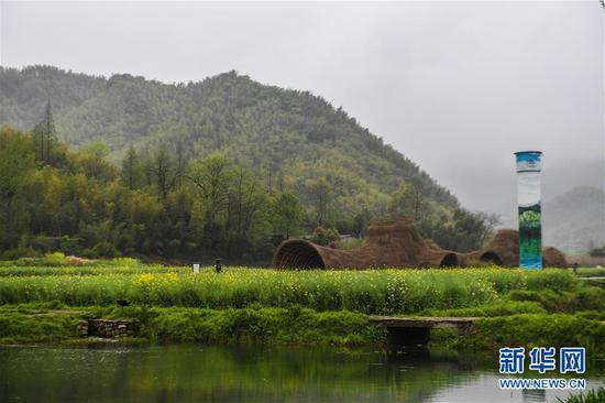 浙江省安吉县天荒坪镇余村春日景色（3月31日摄）。新华社记者 徐昱 摄