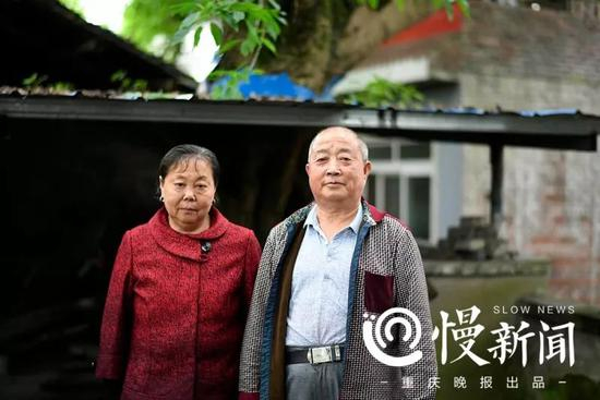 ▲房主汪伯荣夫妇曾在楼房里居住多年