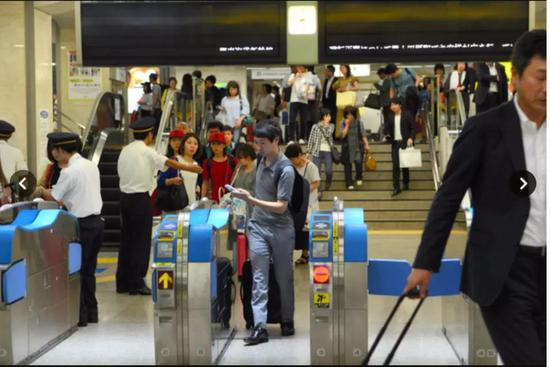 图片来源：《朝日新闻》