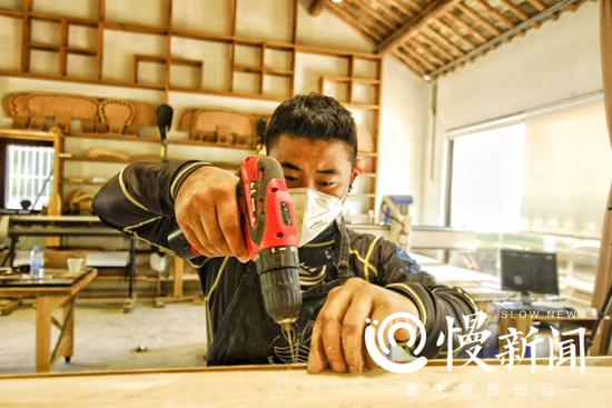 庹俊卿亲手制作皮划艇 受访者供图