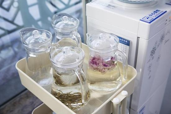 中国建设银行东四支行劳动者港湾，茶饮种类丰富