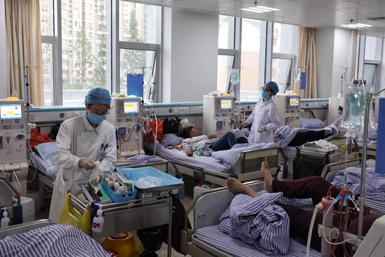 5月28日，东台市人民医院血液净化中心。新京报记者 王嘉宁摄