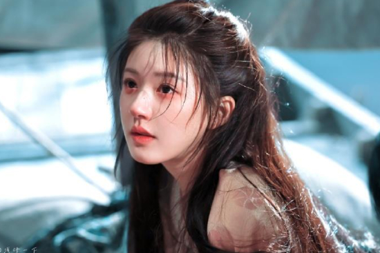 赵露思 来源：网络