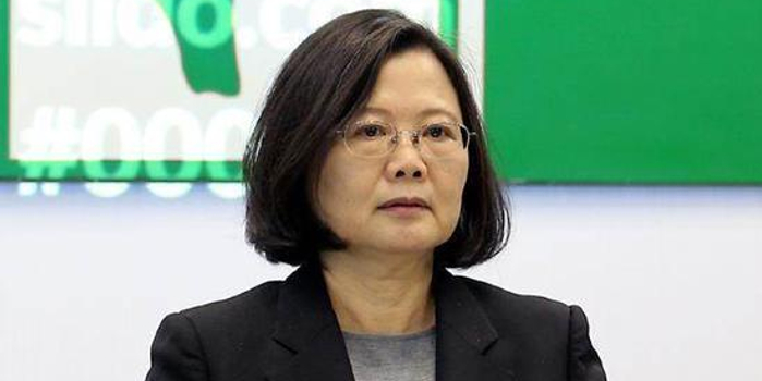 台作家:蔡英文注定失败 因她从被改革者口袋抢