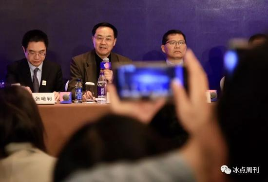 11月18日，北京，未来科学大奖颁奖典礼前，张启发院士在媒体见面会上。中国青年报记者郑萍萍/摄