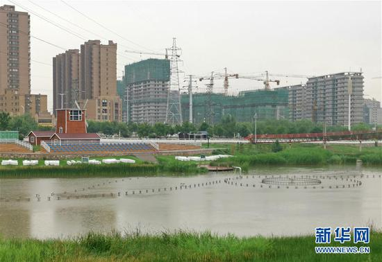 这是位于河北省张家口市万全区的水幕电影和音乐喷泉设施（6月27日摄）。新华社记者 齐雷杰 摄