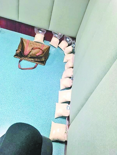 缴获的毒品 通讯员冯威 摄