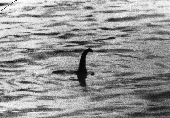 资料图：传说中的“尼斯湖水怪”