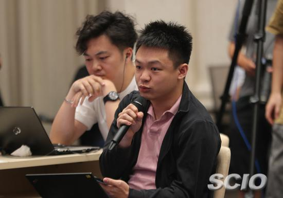 新加坡联合早报记者提问（焦非 摄）