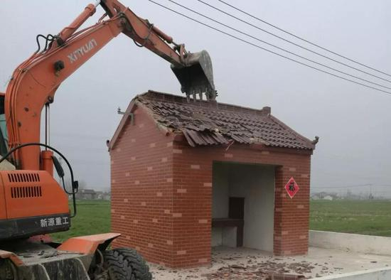土地庙拆除现场照片。来源：高邮市人民政府官网