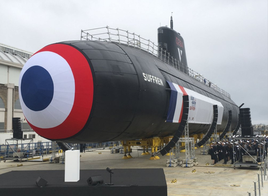 “絮弗伦”级核潜艇水下排水量为5300吨，比“红宝石”级大了近一倍。