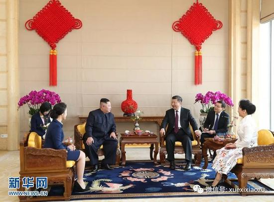 这是1月9日，习近平在北京饭店会见金正恩。 新华社记者 黄敬文 摄