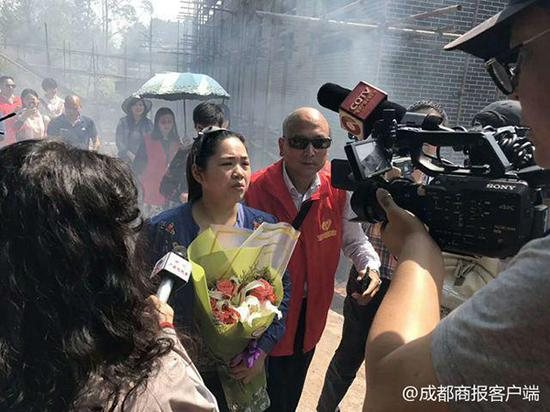 陈志红终于回到自己思念了30年的家