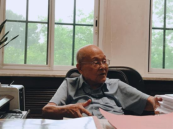 清华大学教授张礼 &nbsp;澎湃新闻 邓依云 摄