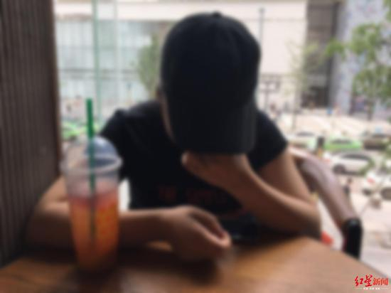 李玫接受红星新闻采访&nbsp; 本文图均为 红星新闻 图