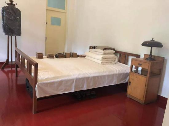 △毛泽东同志卧室。（央视记者彭汉明拍摄）