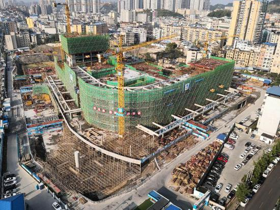 建设中的贵州茅台医院。