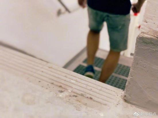 ——@毕鸡索 系香港警嫂