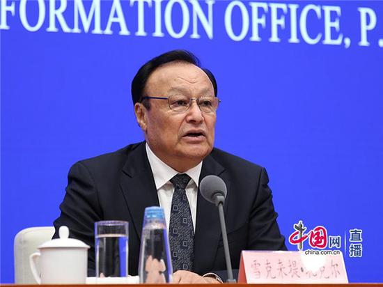 　　12月9日，国新办就新疆稳定发展有关情况举行新闻发布会。新疆维吾尔自治区党委副书记、自治区主席雪克来提•扎克尔介绍情况。中国网 张瑞宇 摄