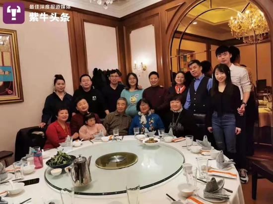 孙先生说，家里现在四世同堂