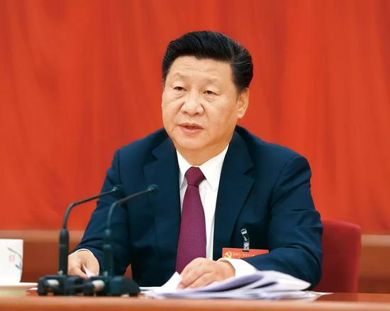 　　中国共产党第十八届中央委员会第六次全体会议，于2016年10月24日至27日在北京举行。中央委员会总书记习近平作重要讲话。&nbsp;新华社记者 李学仁/摄