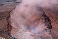 夏威夷火山喷发画面曝光 1700人疏散