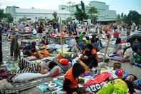 印尼强震引发海啸 已致420人死亡