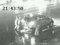 小姐姐冒雨送汤圆消防员敬礼致谢 网友:你比汤圆还甜