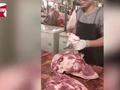 “切肉侠”蒙眼剔骨刀刀利落 旁人看傻眼:全靠手感