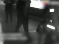 乘客为赶高铁竟然用行李箱拦车门 结果被拘留5天