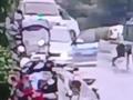 湖南张家界出租车爆燃续:司机重伤 公司改装液化气遭诟病多年