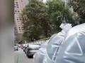 济宁女子自制汽车保护罩防台风 网友:你就不怕漂走?
