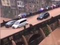 四川南江大河镇遇特大暴雨:洪水穿房而出 桥面如电站开闸泄洪