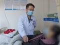 女子反复腹痛7天就医,手术竟取出两颗“骰子”结石