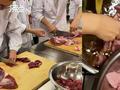 农大学生上课自制牛肉干肉松分室友 网友:现在转专业还来得及吗