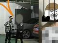 帅吗?仨小偷地下车库作案,得手后偷得一副墨镜,竟当场玩起自拍
