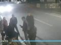 村民扎堆路边聊天,数人被路过车辆直接撞飞,监控拍到惊魂一幕!