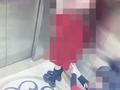 男子电梯内用手掀开女子裙子偷拍 警方:治安拘留5日