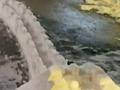 高手在民间!大爷花2小时堆出雪长城