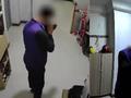 浙江男子多次在居民家门口闻女鞋:半夜12点鬼头鬼脑出现