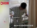 21岁女孩患强直折叠行走4年,医生1次手术打开双髋关节